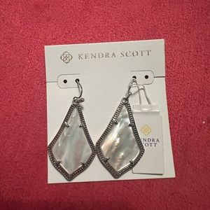 Kendra Scott Alex Earrings Ivory MOP/Silver